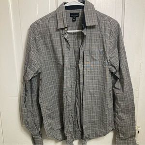 Men’s Structure black and gray plaid button down shirt size small